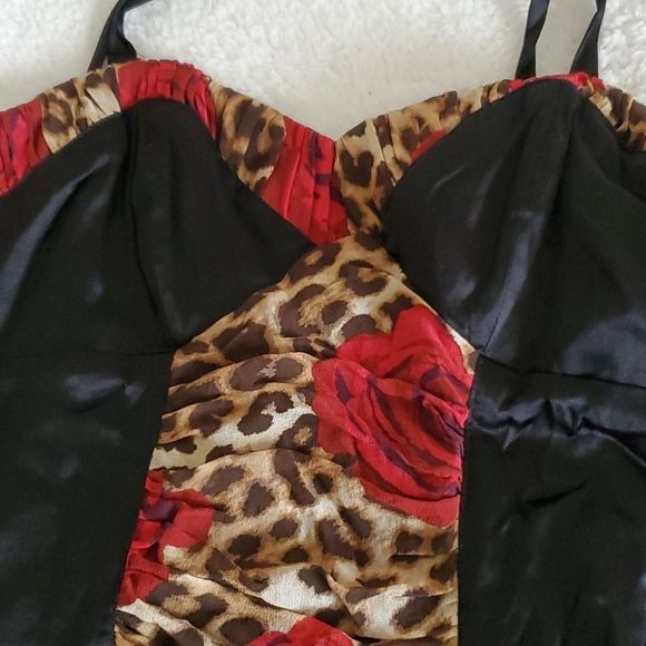 EXPRESS DESIGN STUDIO black and floral s… - Picture 5 of 5